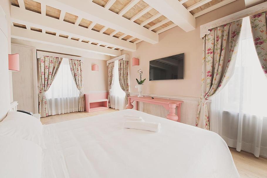 Officina Del Sole Resort 4*